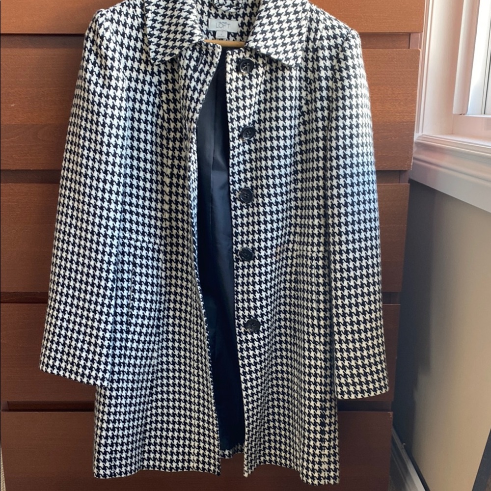 LOFT Black and White Houndstooth Pea Coat